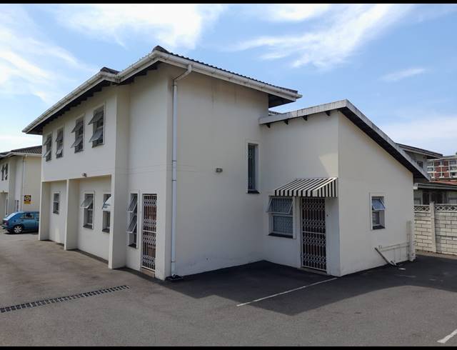 8 BEDROOM FREEHOLD FOR SALE IN GLENWOOD
